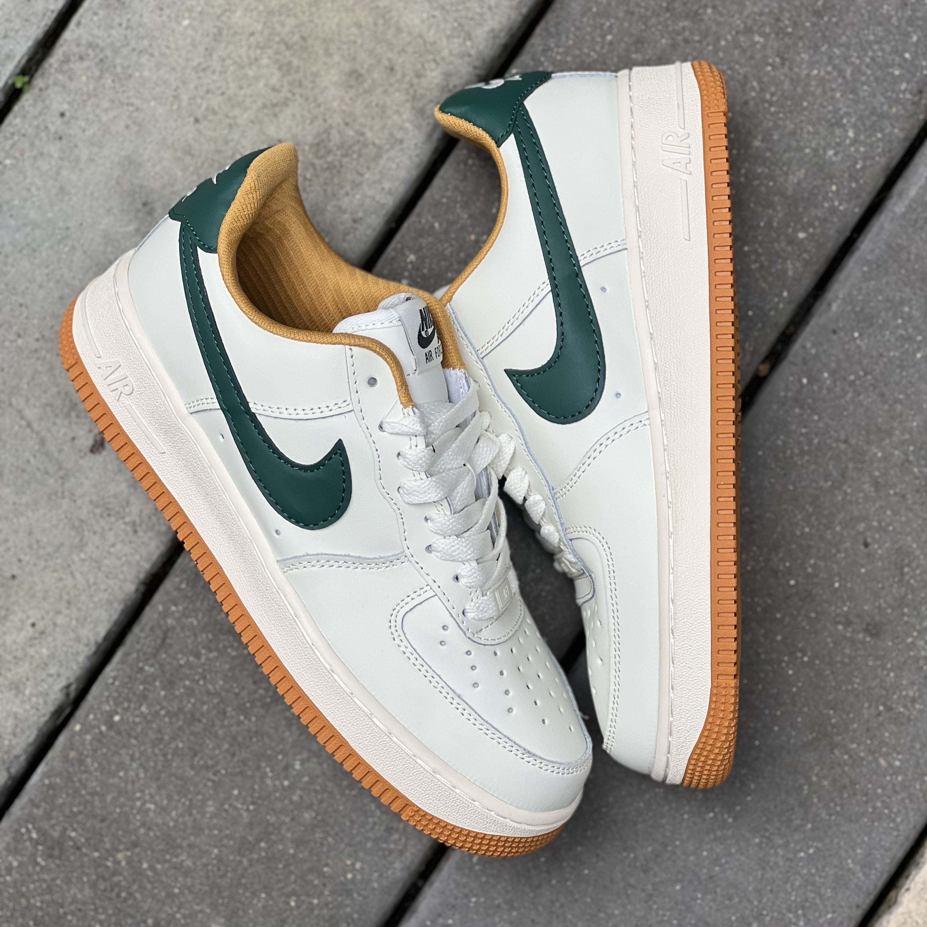 Nike Air Force 1 / ´07 LV8 - Hamava