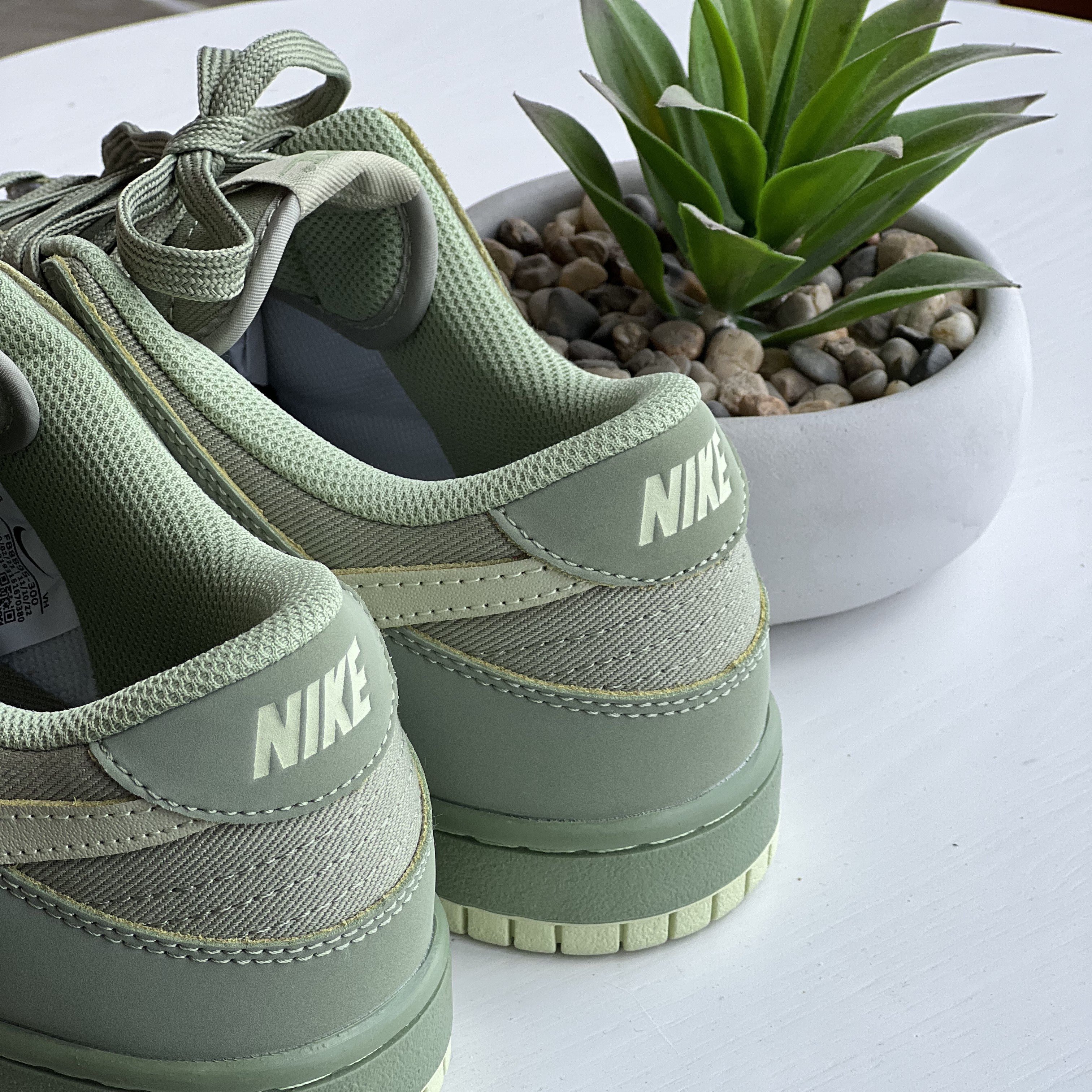 NIKE DUNK / Olive Green Aura - Low