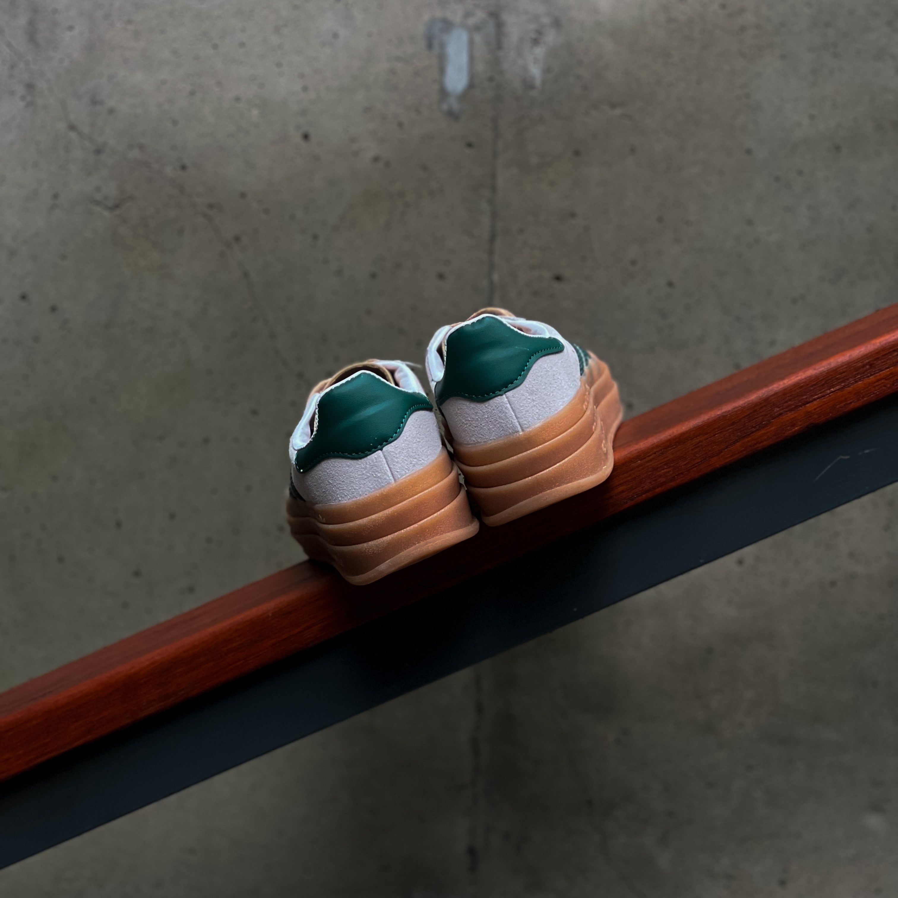 Adidas Gazelle / Bold Magic Beige
