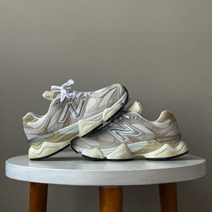 New Balance 9060 / Beige