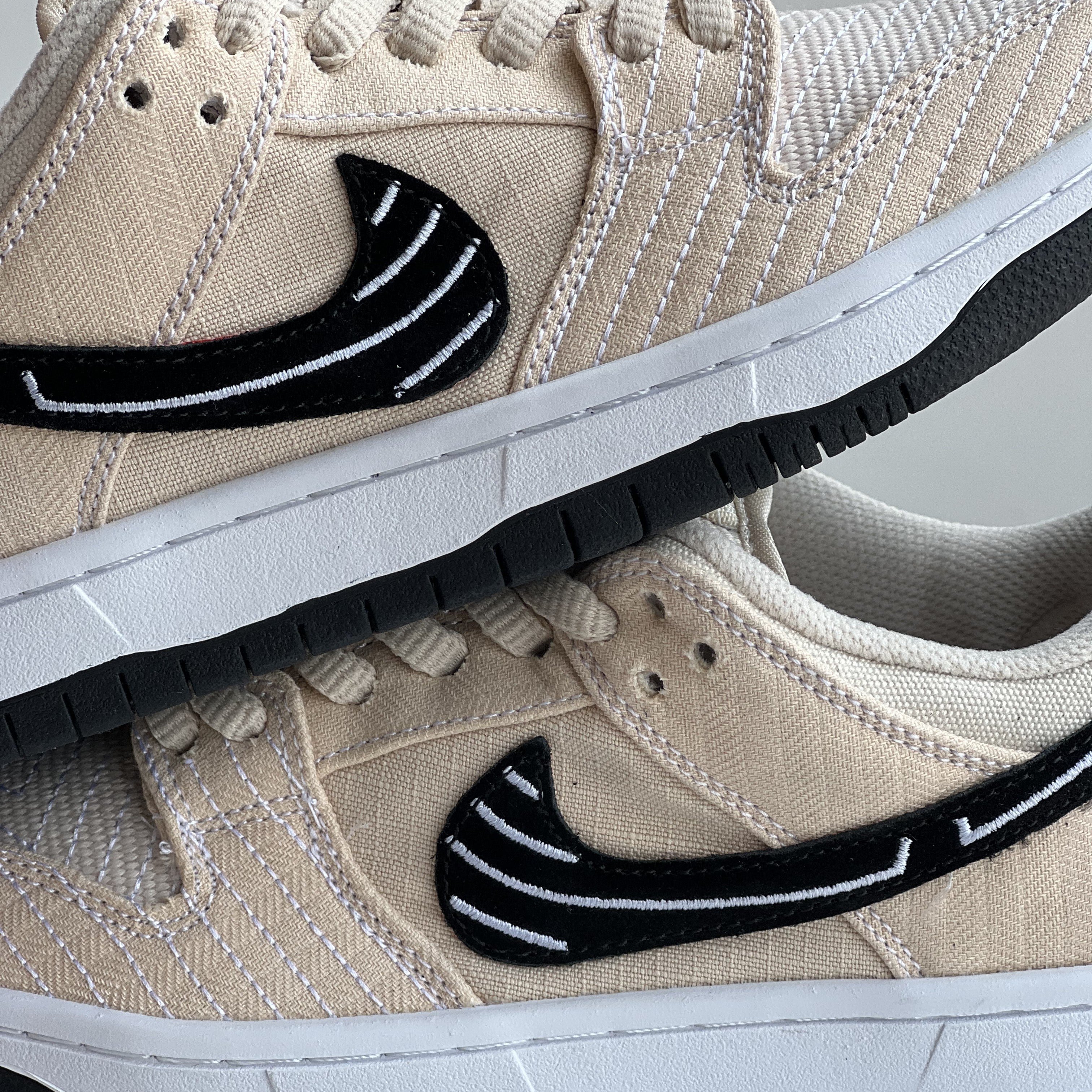 NIKE DUNK SB / Albino & Preto - Low