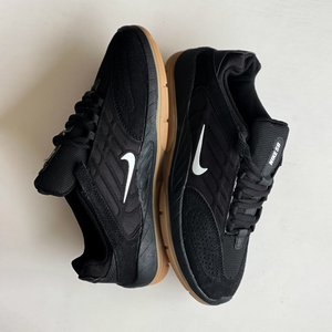 Nike SB Vertebrae / Black & Gum