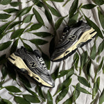 New Balance 1000 / Silver Metallic