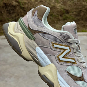 New Balance 9060 / Ivory Rose