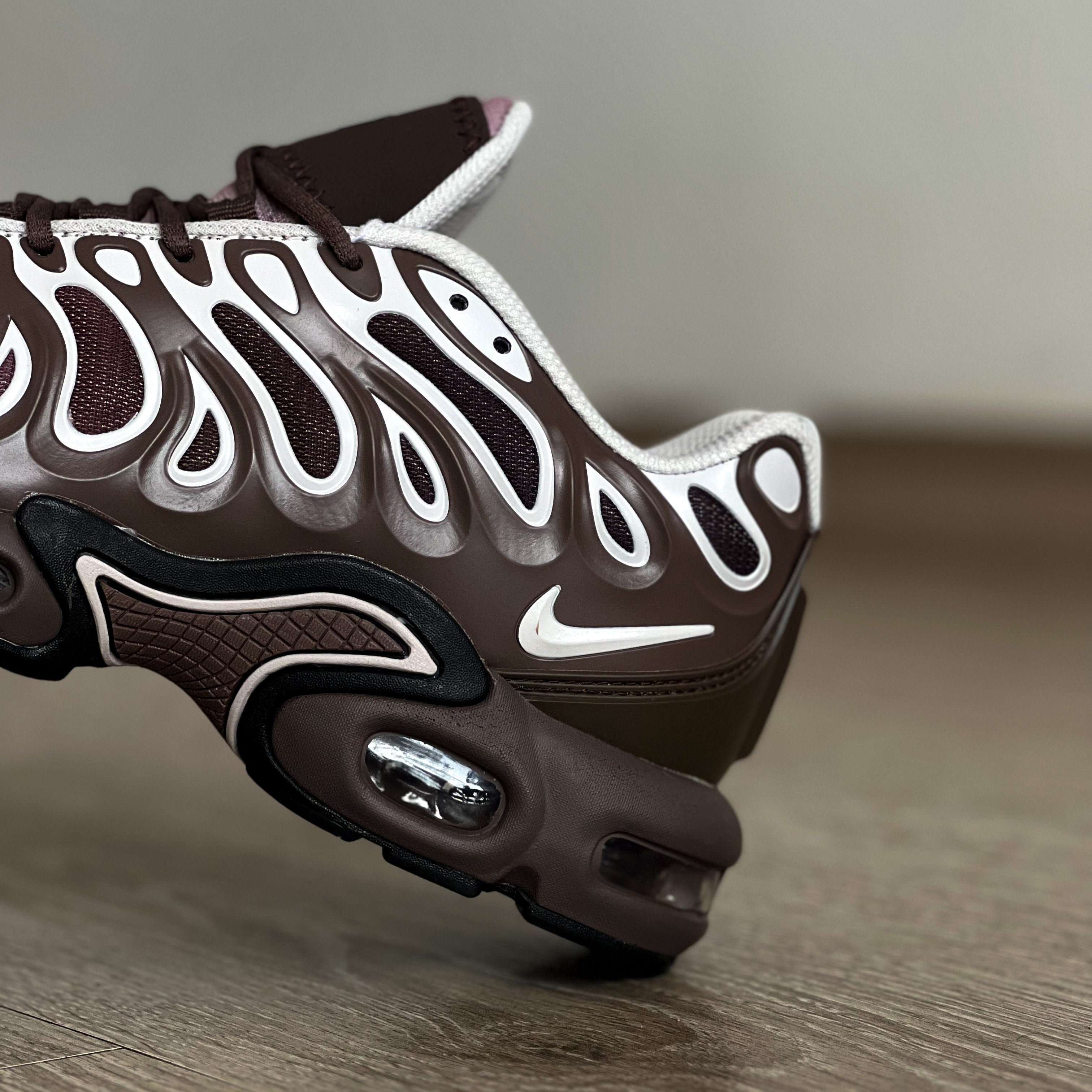 Nike Air Max Plus TN / Brown - Drift
