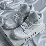 Air Jordan I / Triple White - Mid