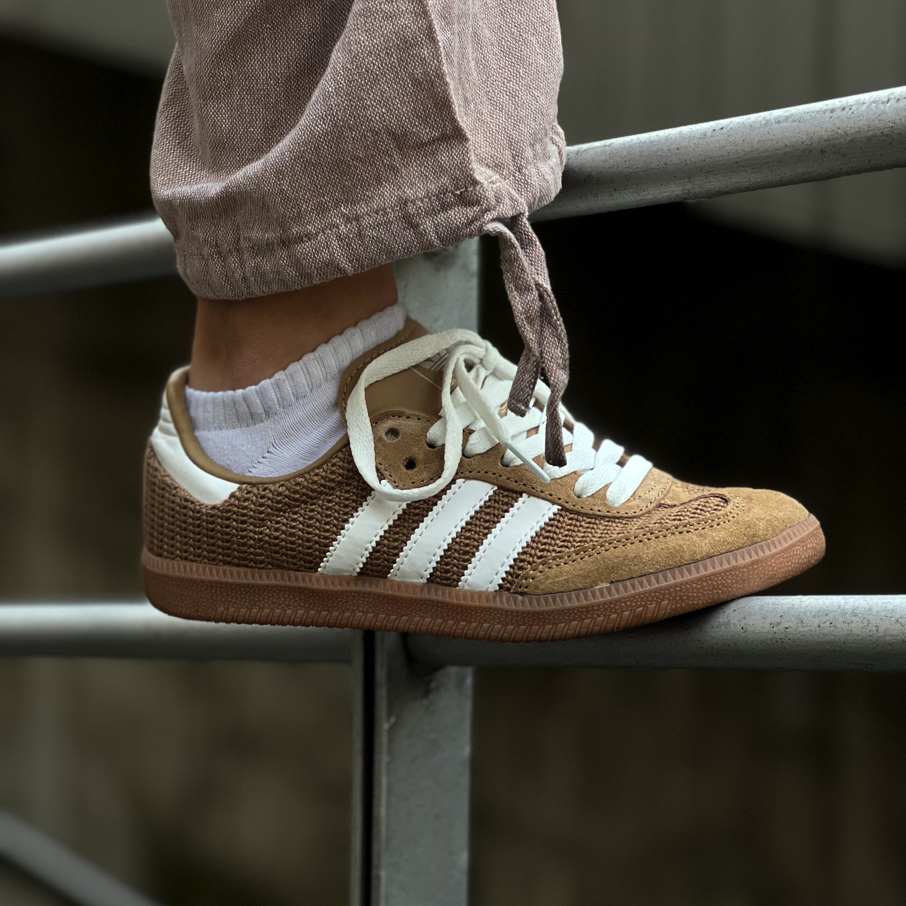 Adidas Samba / Cardboard
