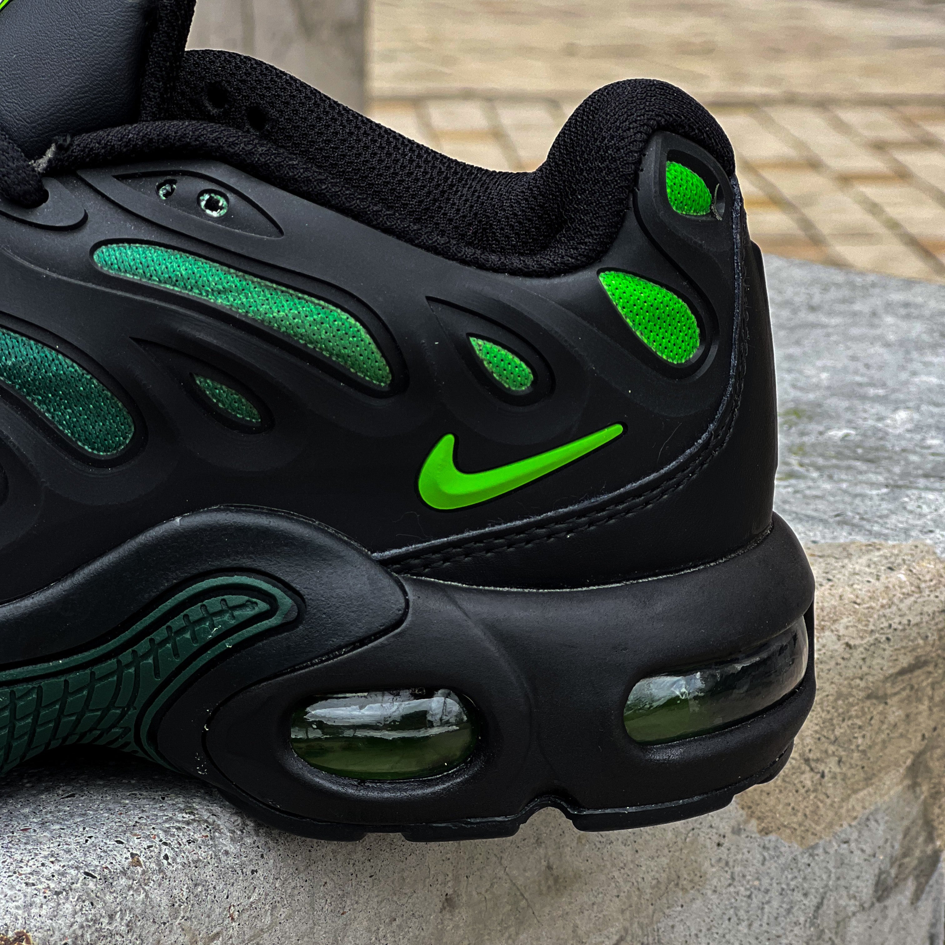 Nike Air Max Plus TN / Drift