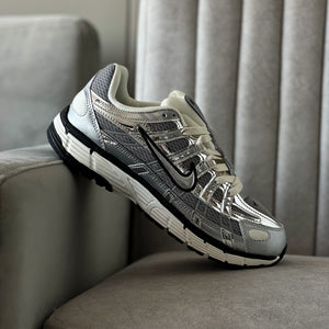 Nike P-6000 / Metallic Grey