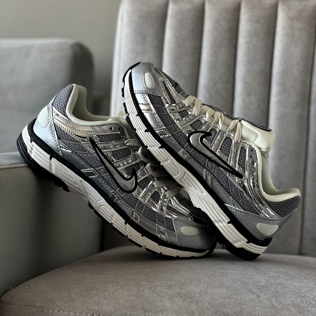 Nike P-6000 / Metallic Grey