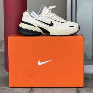 NIKE V2K RUN / W&B