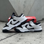 NIKE DUNK Remastered / Reverse Panda - Low