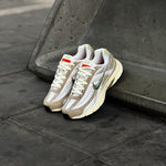 NIKE INITIATOR / JADE BEIGE