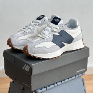 New Balance 327 / Moonbeam Navy