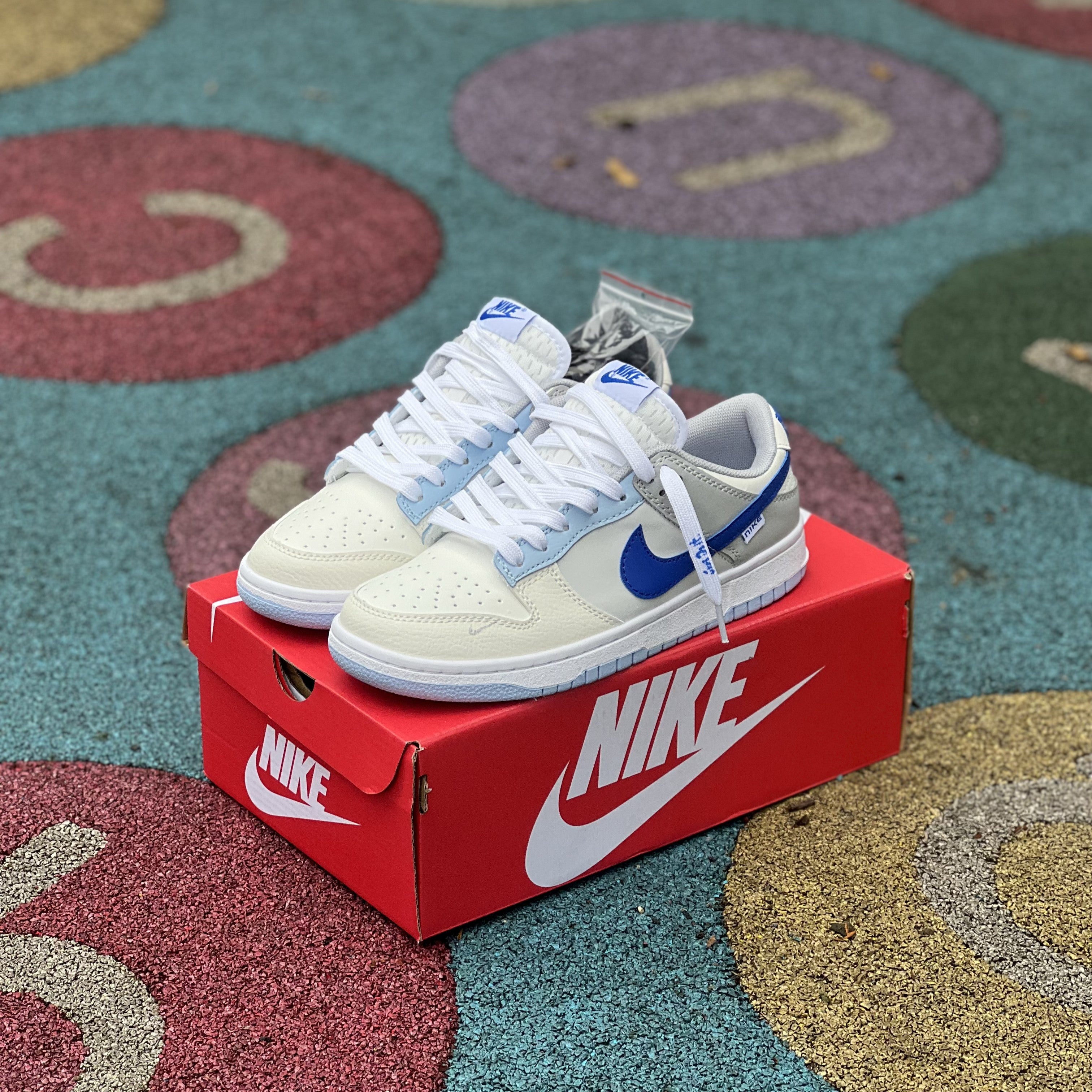 NIKE DUNK  / White Grey Royal Blue - Low