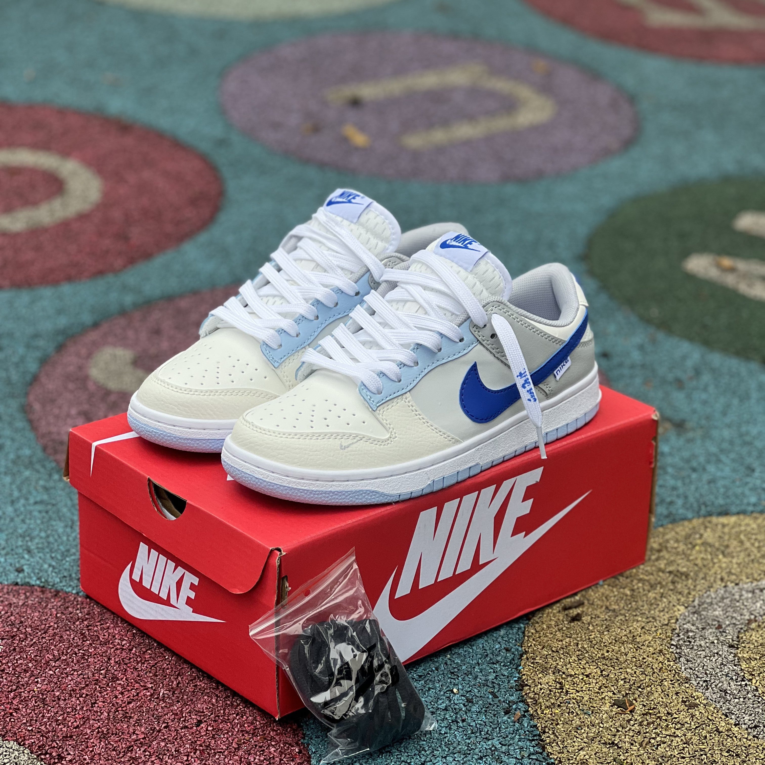 NIKE DUNK  / White Grey Royal Blue - Low