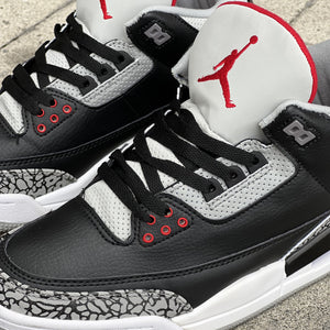 Air Jordan III / Black Cement