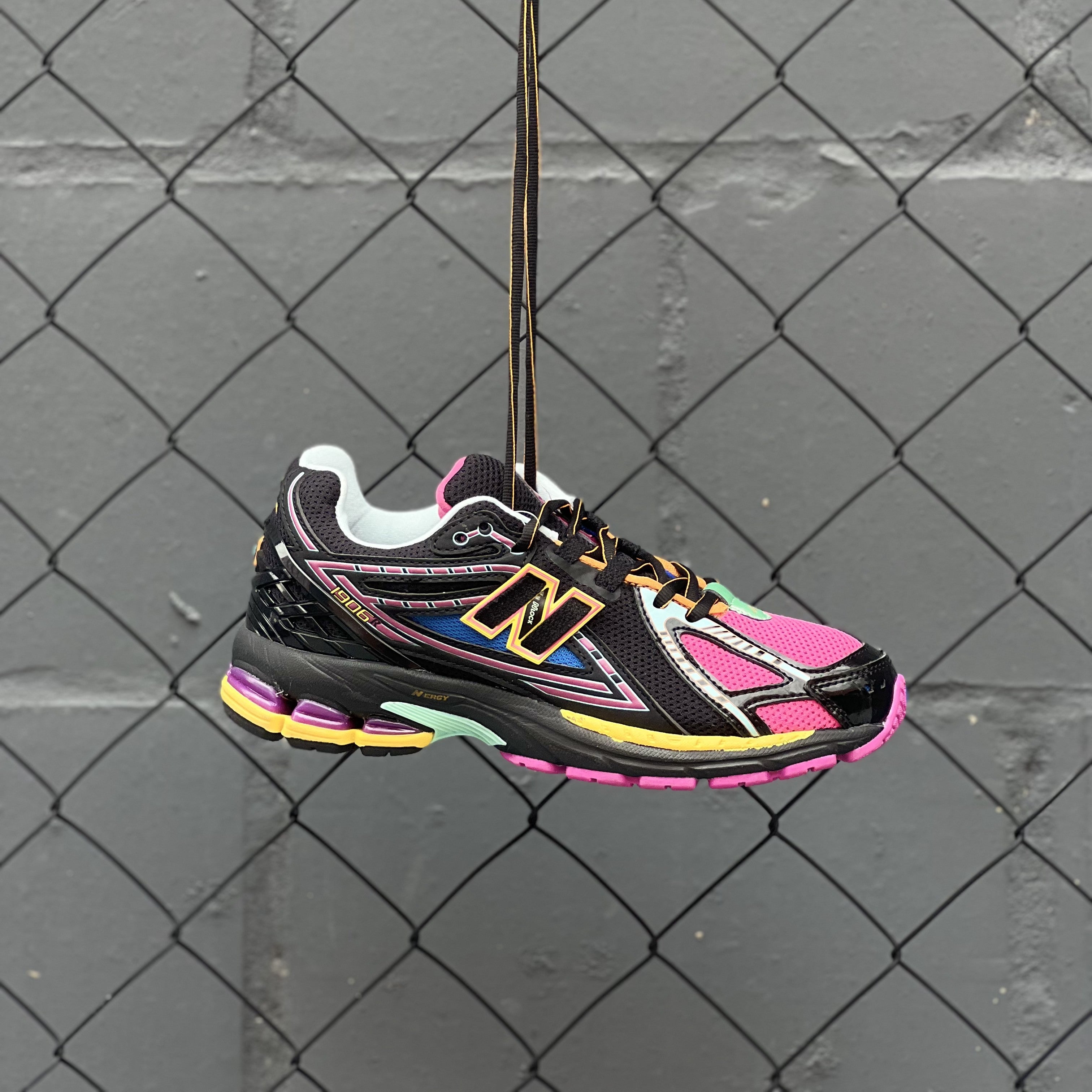 New Balance 1906R / Neon Nights - NLock
