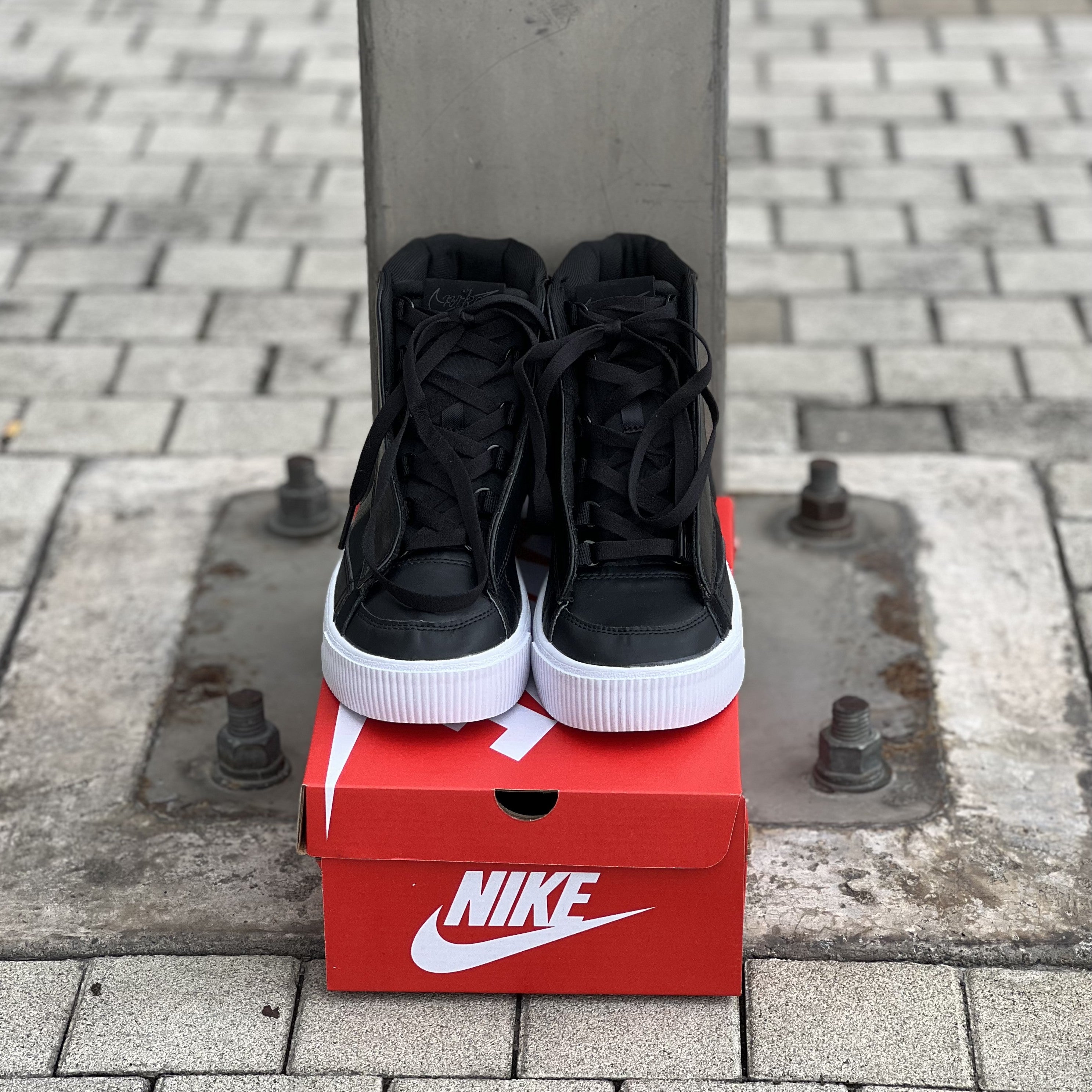 Nike Blazer / Victory - Mid
