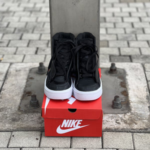 Nike Blazer / Victory - Mid