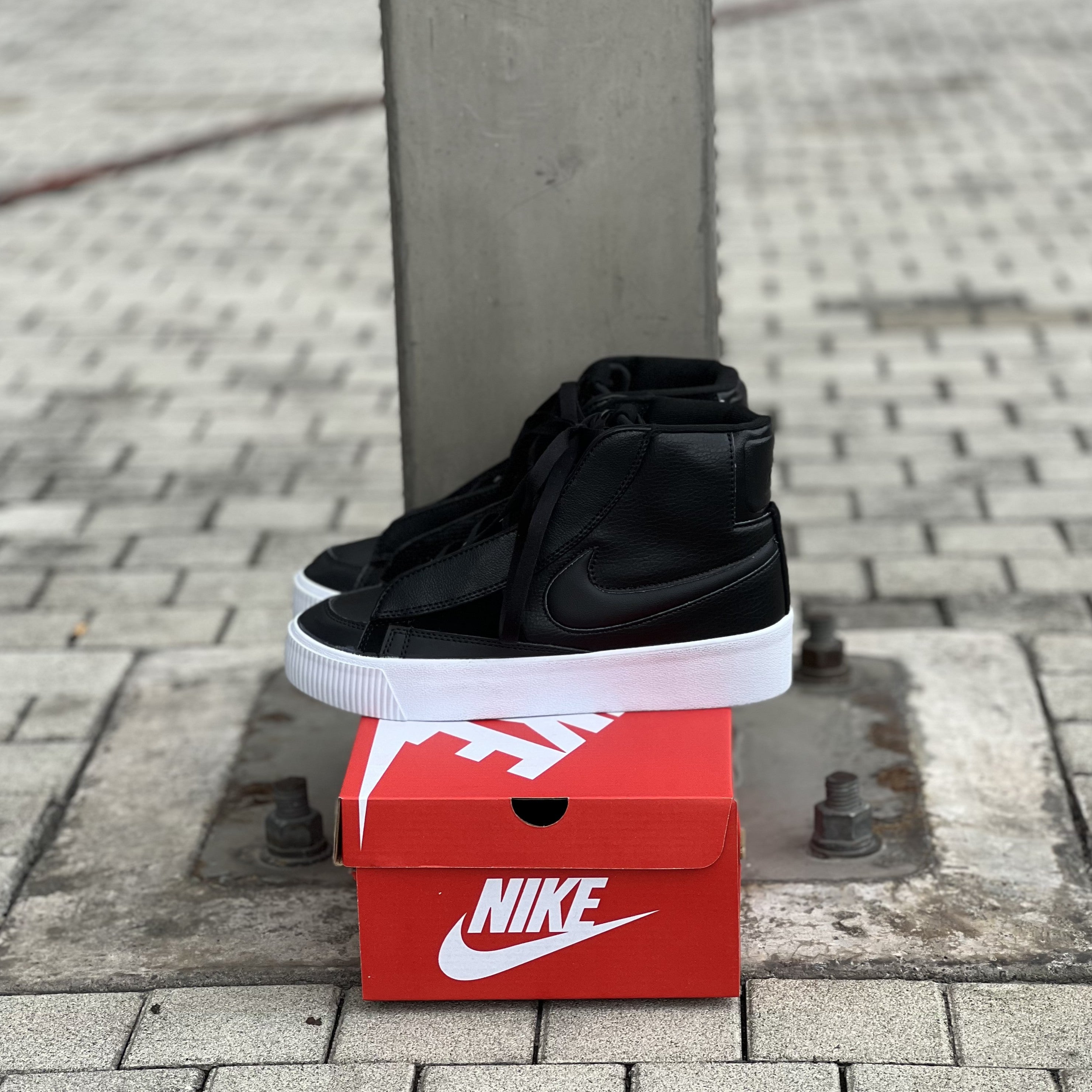 Nike Blazer / Victory - Mid