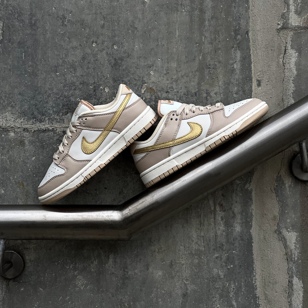 NIKE DUNK / Golden Swoosh - Low