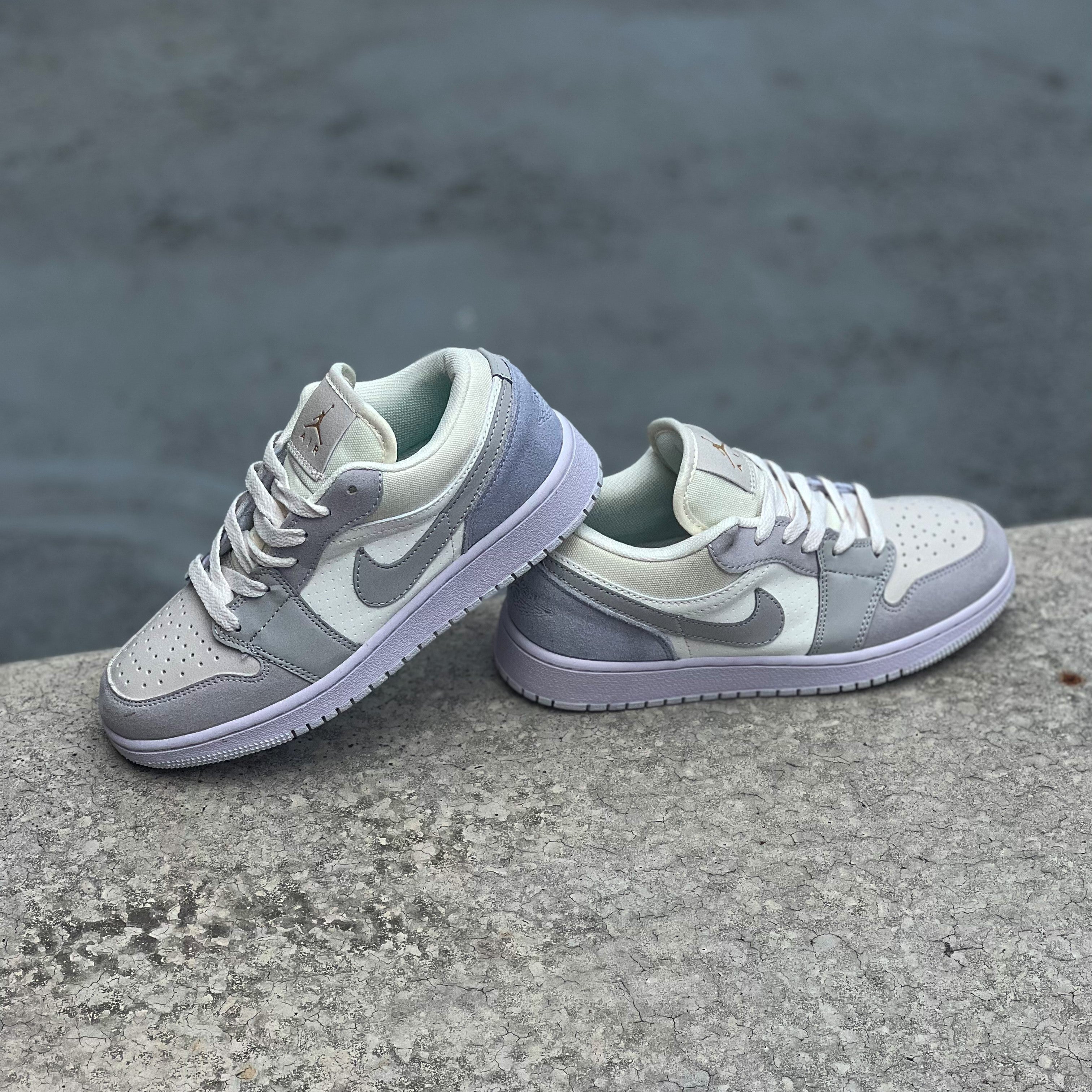 Air Jordan I / White Grey - Low