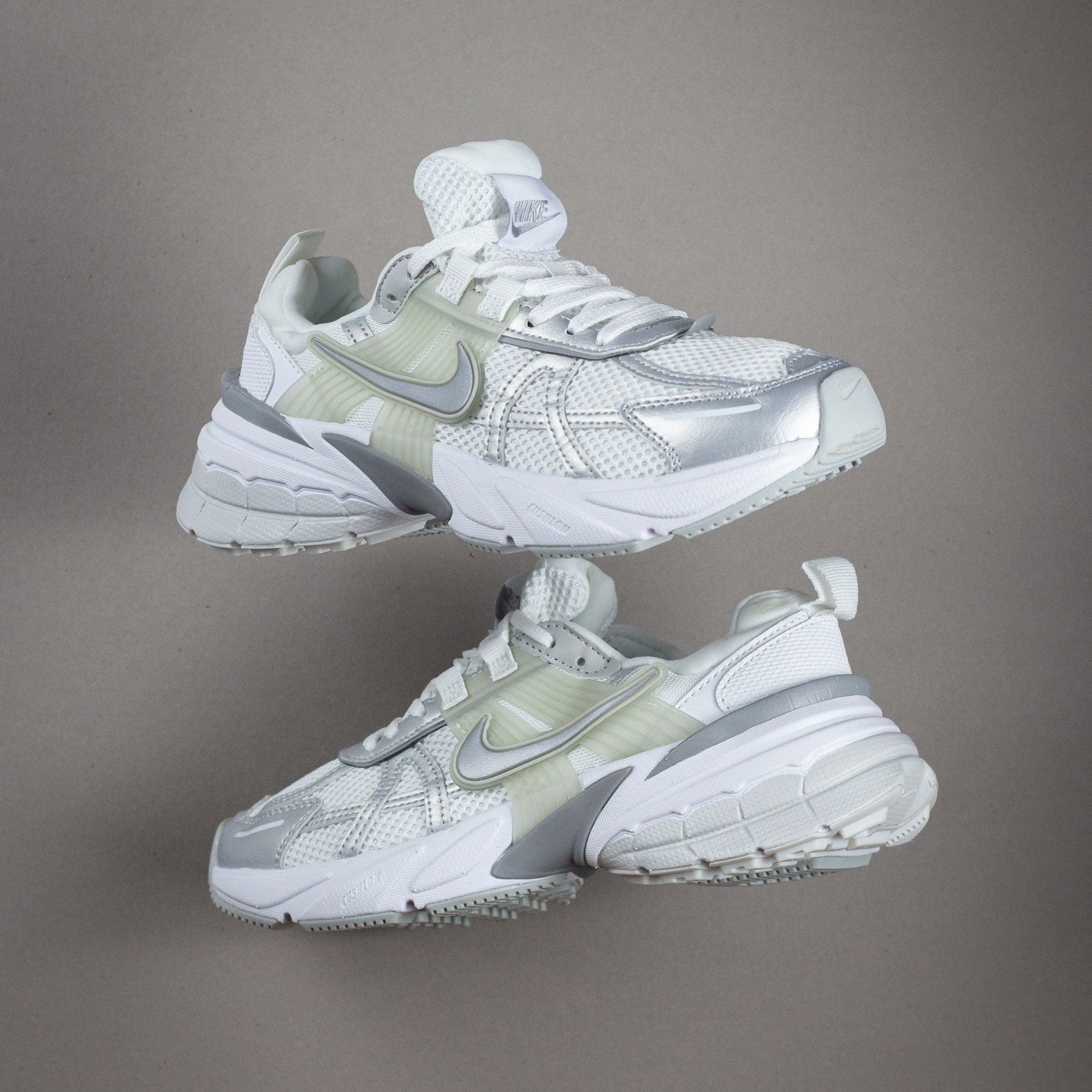 NIKE V2K RUN / Silver White