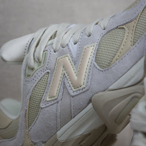 New Balance 9060 / Cloud White Beige