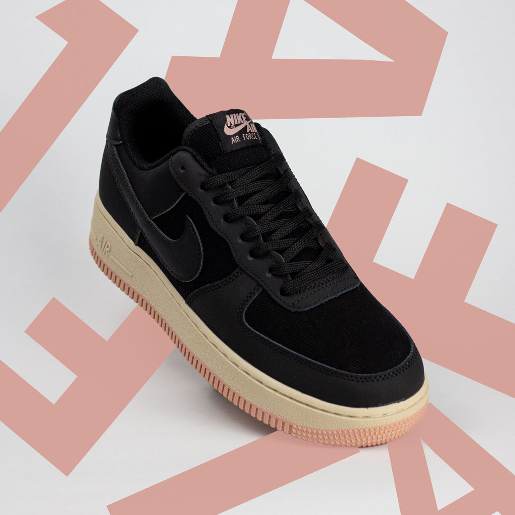 Nike Air Force 1 / Black Red Stardust