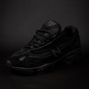 New Balance 1000 / All Black
